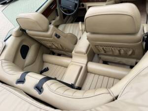 Afbeelding 16/51 van Aston Martin Virage Volante (1993)