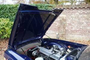 Image 8/50 of Triumph TR 6 PI (1972)