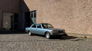 Image 4/147 de Mercedes-Benz 450 SEL 6,9 (1976)
