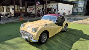 Afbeelding 52/87 van Triumph TR 3A (1960)