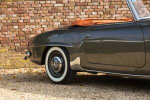 Image 27/50 of Mercedes-Benz 190 SL (1960)