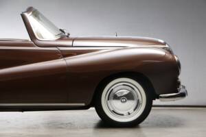 Image 14/26 of BMW 502 Autenrieth (1955)