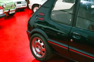 Image 7/33 of Peugeot 205 GTi 1.9 (1993)