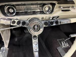 Image 42/50 of Ford Mustang 289 (1965)