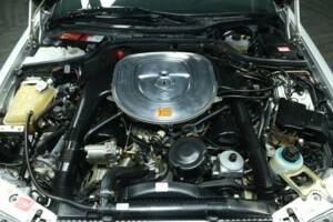 Afbeelding 42/50 van Mercedes-Benz 560 SEC (1991)