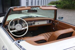 Imagen 24/50 de Mercedes-Benz 230 SL (1965)