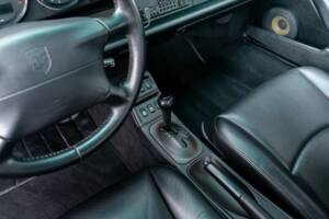 Bild 22/42 von Porsche 911 Carrera (1994)