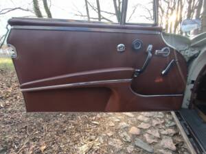 Image 23/54 of Mercedes-Benz 220 SE b (1963)