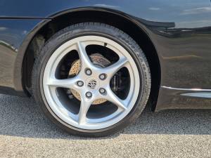 Image 18/19 de Porsche 911 Carrera (2003)