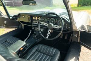 Afbeelding 2/50 van Jaguar E-Type V12 (2+2) (1973)