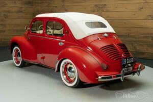 Bild 8/19 von Renault 4 CV Décapotable (1951)