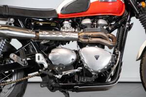 Image 36/50 of Triumph DUMMY (2014)