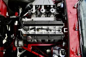 Image 31/49 de Jaguar E-Type (1970)