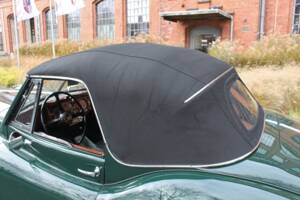 Image 14/16 of Jaguar XK 140 SE DHC (1956)