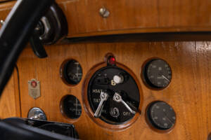 Image 21/23 of Bentley 3 1&#x2F;2 Liter Park Ward DHC (1936)
