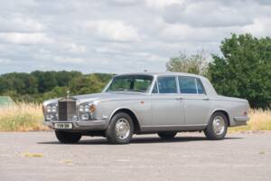 Image 8/50 of Rolls-Royce Silver Shadow I (1973)