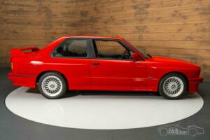 Image 7/19 of BMW M3 (1989)