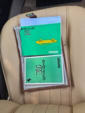 Image 57/77 of Ferrari 365 GT4 2+2 (1975)