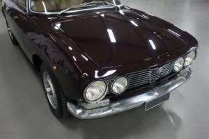 Bild 21/60 von Alfa Romeo Giulia GT 1300 Junior (1975)