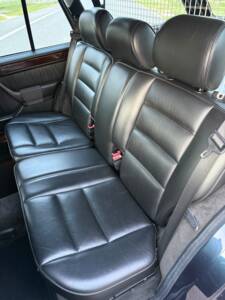 Image 18/24 of Mercedes-Benz E 320 T (1996)