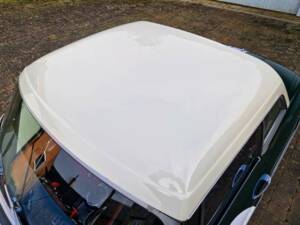 Image 17/50 of MG MGB GT (1965)