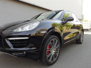 Imagen 24/97 de Porsche Cayenne Turbo (2011)