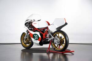 Immagine 2/50 di Yamaha TZ 250 (1979)