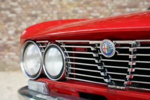 Image 37/50 of Alfa Romeo Giulia GT 1300 Junior (1975)