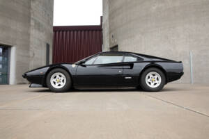Image 17/38 of Ferrari 308 GTB (1977)