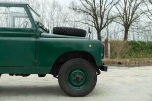Bild 17/50 von Land Rover 88 (1978)