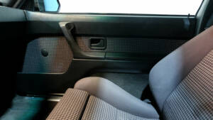 Bild 15/32 von BMW 635 CSi (1986)