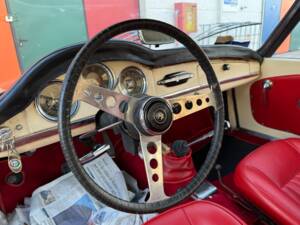 Bild 33/100 von Alfa Romeo Giulia 1600 Spider (1962)