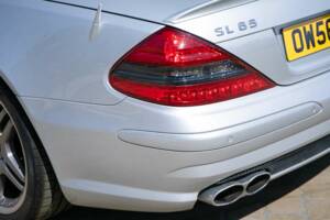 Image 21/33 de Mercedes-Benz SL 65 AMG (2007)