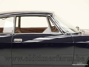 Image 13/15 de Alfa Romeo 1750 GT Veloce (1969)