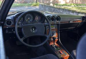 Image 13/26 of Mercedes-Benz 380 SLC (1981)