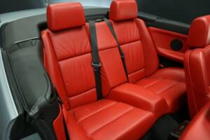 Immagine 27/50 di BMW 328i (1997)