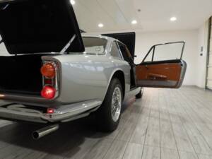 Image 12/14 of Maserati 3500 GTI Sebring (1963)