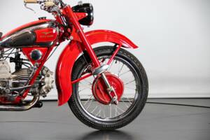 Imagen 14/50 de Moto Guzzi DUMMY (1952)