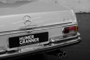 Immagine 19/50 di Mercedes-Benz 300 SEL 6.3 (1968)