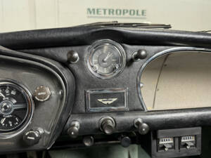 Image 30/37 of Aston Martin DB 2&#x2F;4 Mk III (1959)