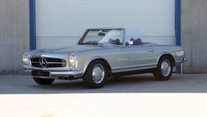 Image 2/70 of Mercedes-Benz 280 SL (1967)