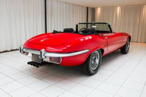 Bild 42/48 von Jaguar E-Type V12 (1973)