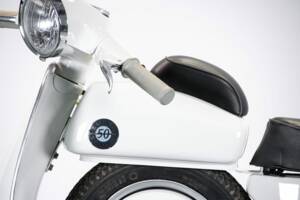 Image 17/49 de Piaggio Vespa 50 SS (1966)
