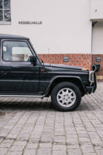 Bild 70/75 von Mercedes-Benz 300 GE (lang) (1990)