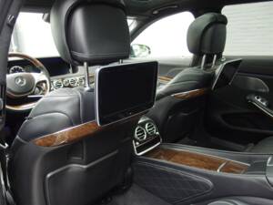 Bild 59/99 von Mercedes-Benz Maybach S 500 (2015)