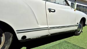 Image 61/71 of Volkswagen Karmann Ghia 1200 (1962)