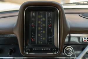 Image 50/50 of Mercedes-Benz 200 (1966)