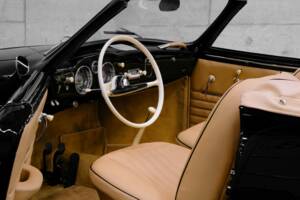 Image 20/50 of Volkswagen Karmann Ghia 1200 (1959)
