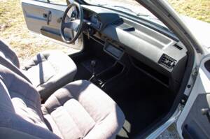 Immagine 15/29 di Volkswagen Polo II Hatchback 1.0 (1989)