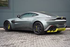 Bild 2/50 von Aston Martin V8 Vantage AMR (2020)